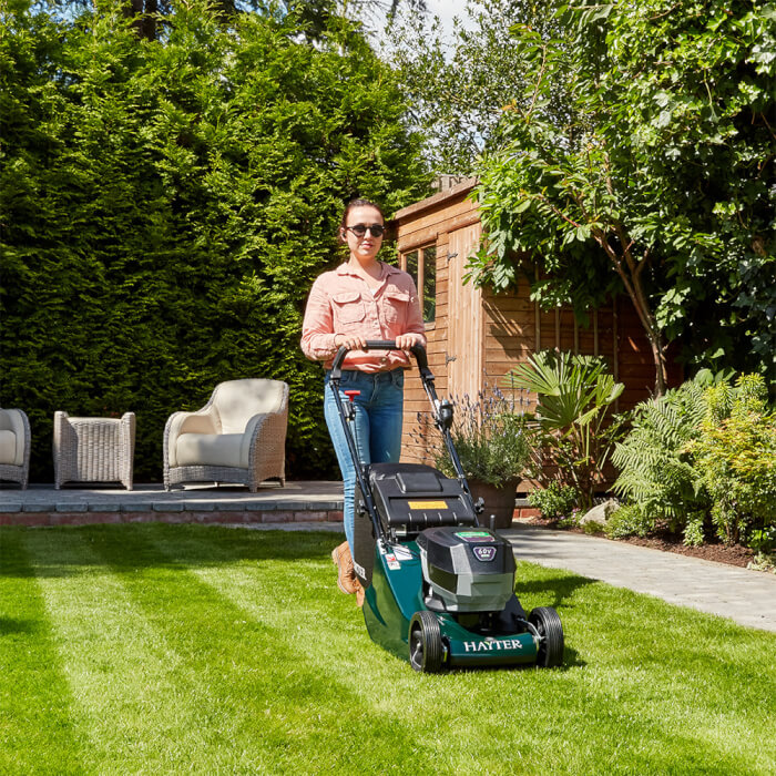 Harrier 41 mowing stripes in lawn