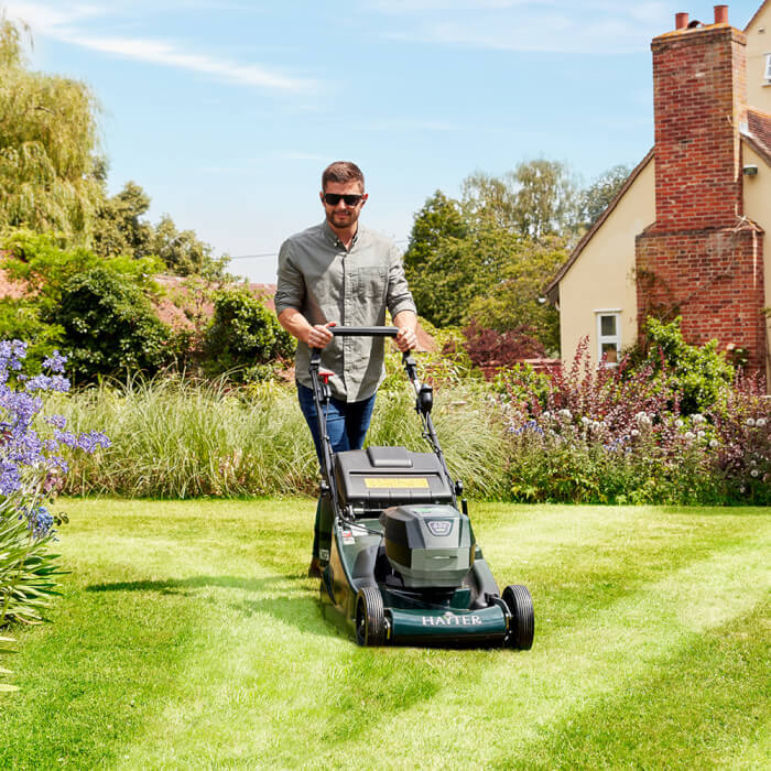 Image of Cordless lawn mower