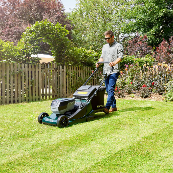 Harrier 48 mowing stripes in lawn